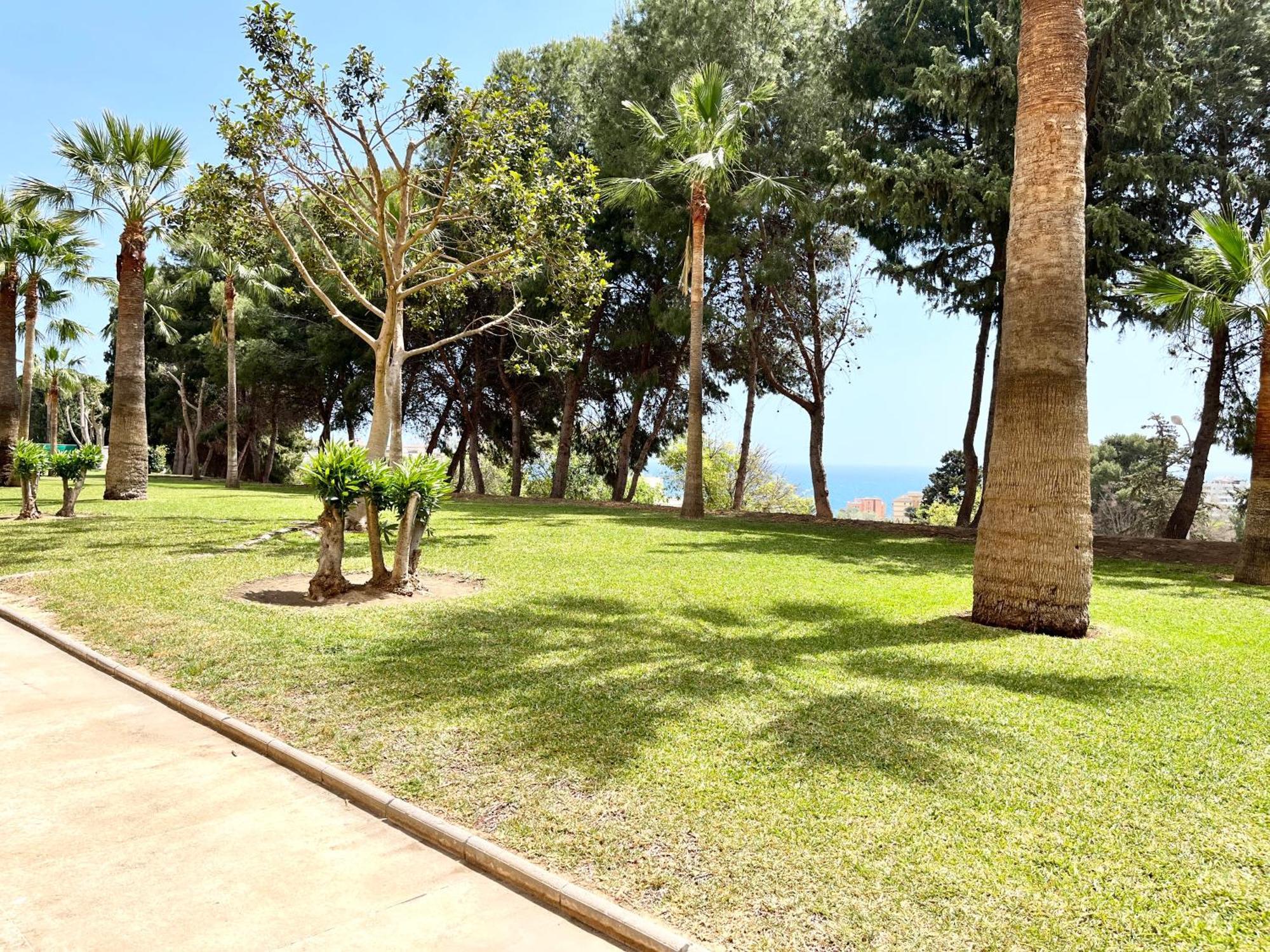 Cozy Central Studio Near The Beach Benalmadena Luaran gambar